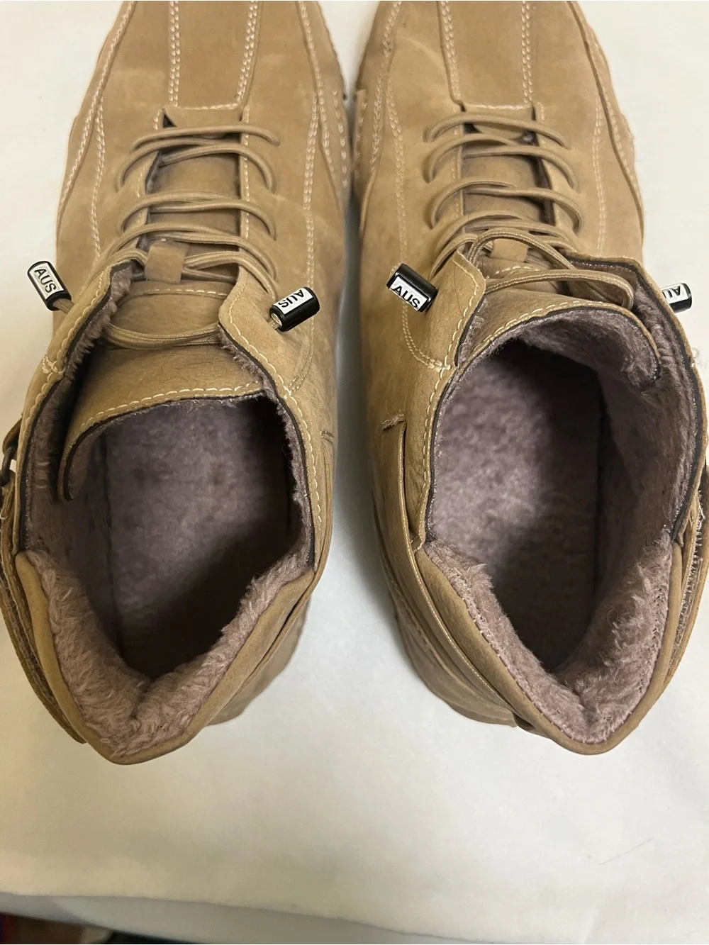 Loeck Men's Tan Suede Chukka Boots with Plush Lining